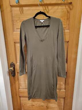 James Perse Olive Green V-Neck Long Sleeve Fitted Jersey Dress Size 2 M
